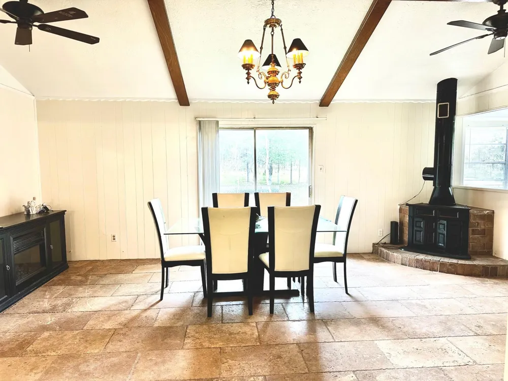 3658 Reaves Road Cleveland, TX 77328