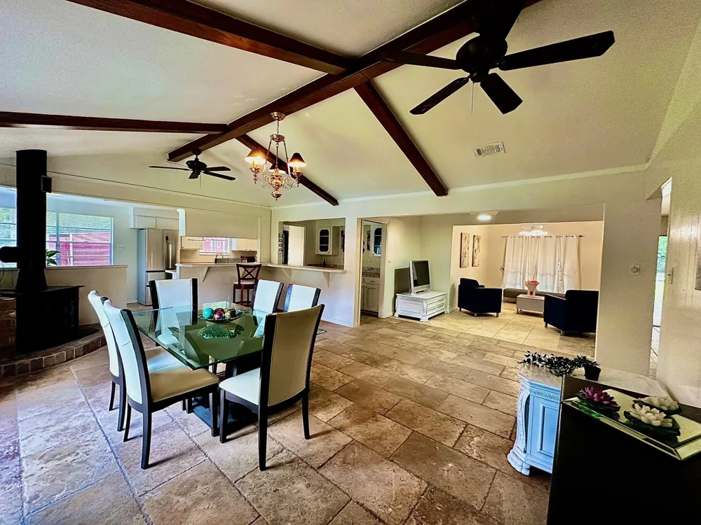 3658 Reaves Road Cleveland, TX 77328