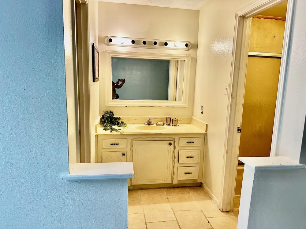3658 Reaves Road Cleveland, TX 77328