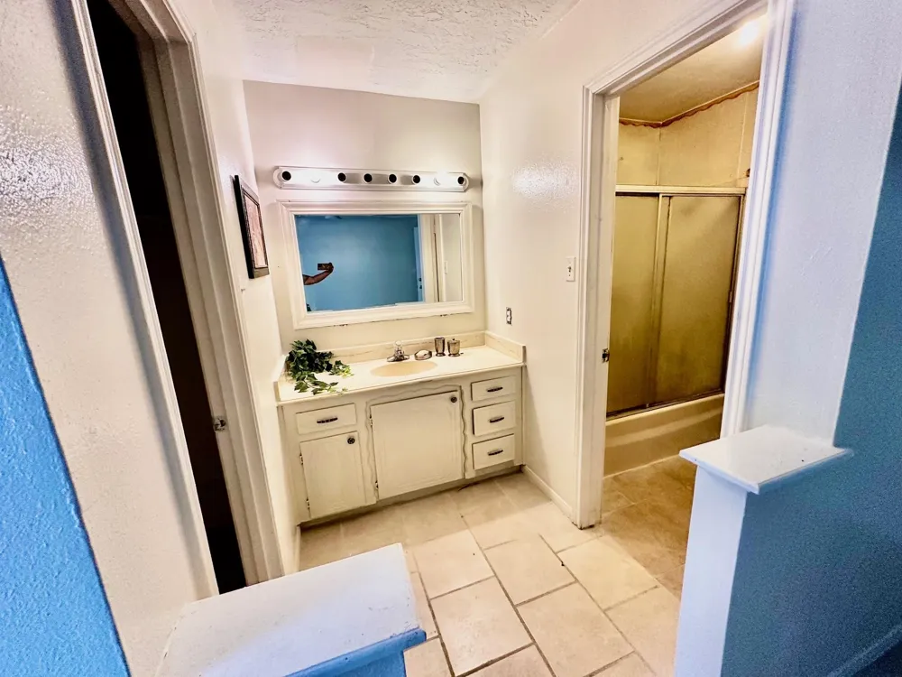 3658 Reaves Road Cleveland, TX 77328
