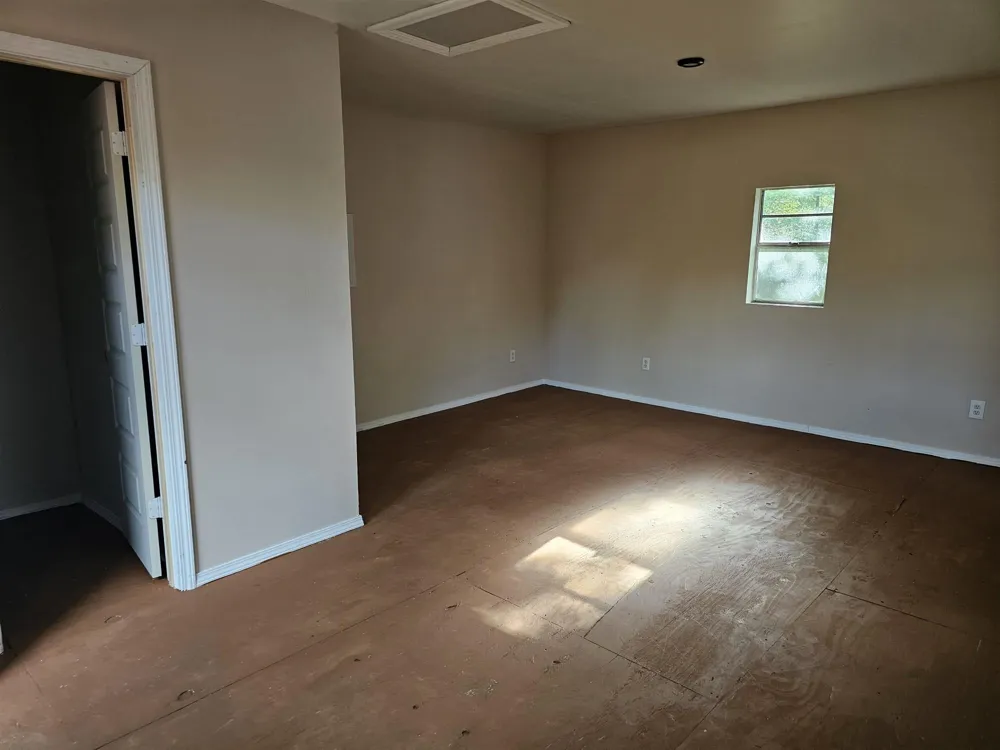 3658 Reaves Road Cleveland, TX 77328