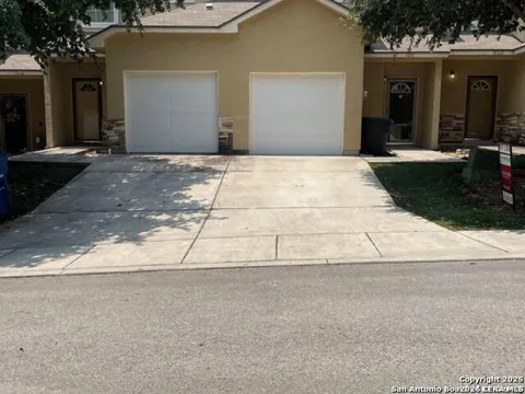 5011 Flipper Drive