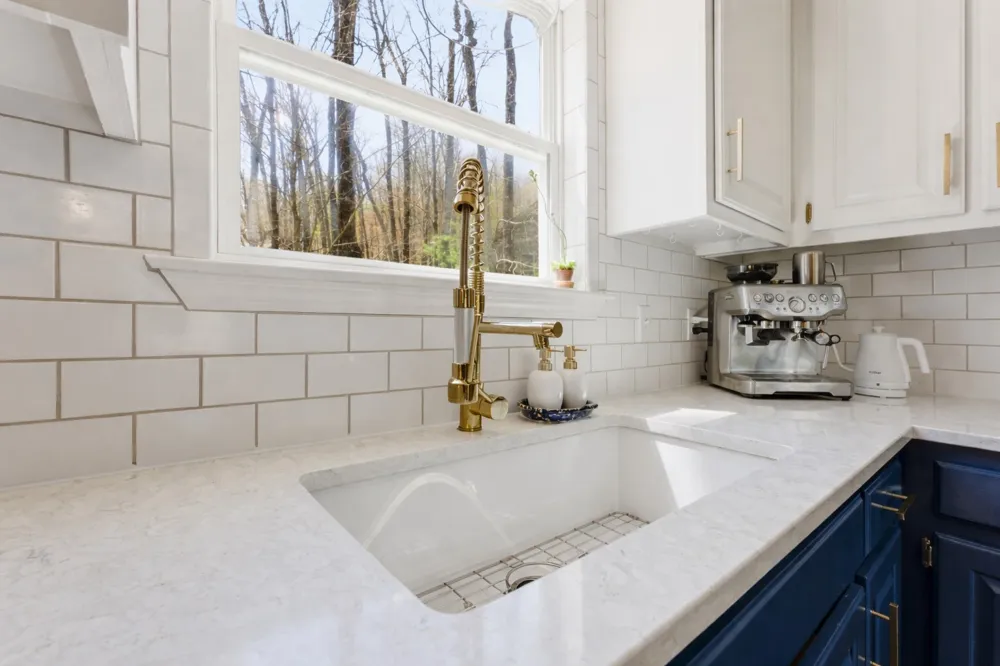 30 Birdnest Road Sapphire, NC 28774