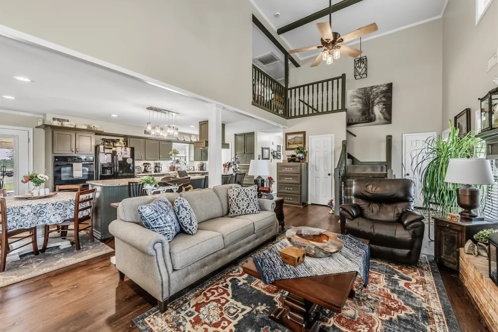 1014 Cr 1825 Crockett, TX 75835