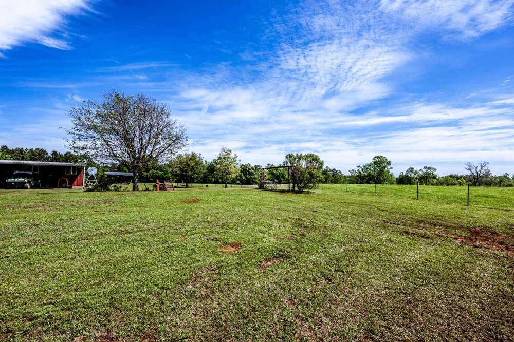 1014 Cr 1825 Crockett, TX 75835