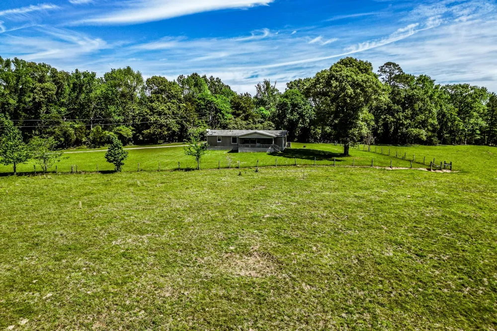 1014 Cr 1825 Crockett, TX 75835