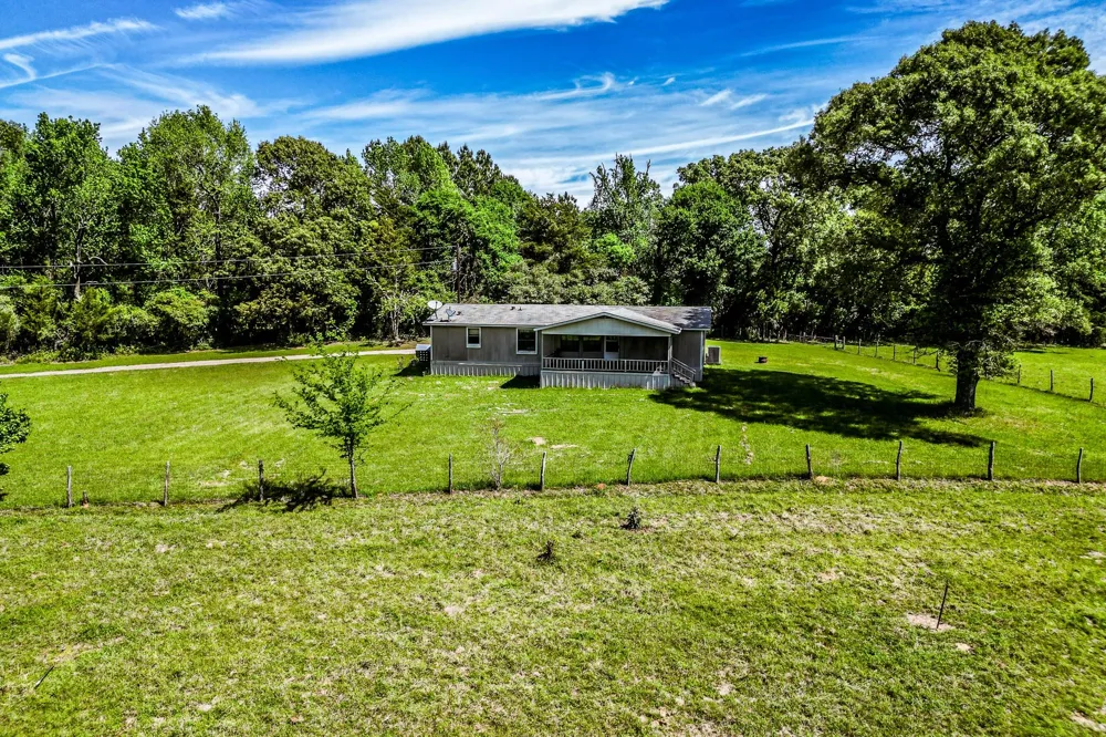 1014 Cr 1825 Crockett, TX 75835