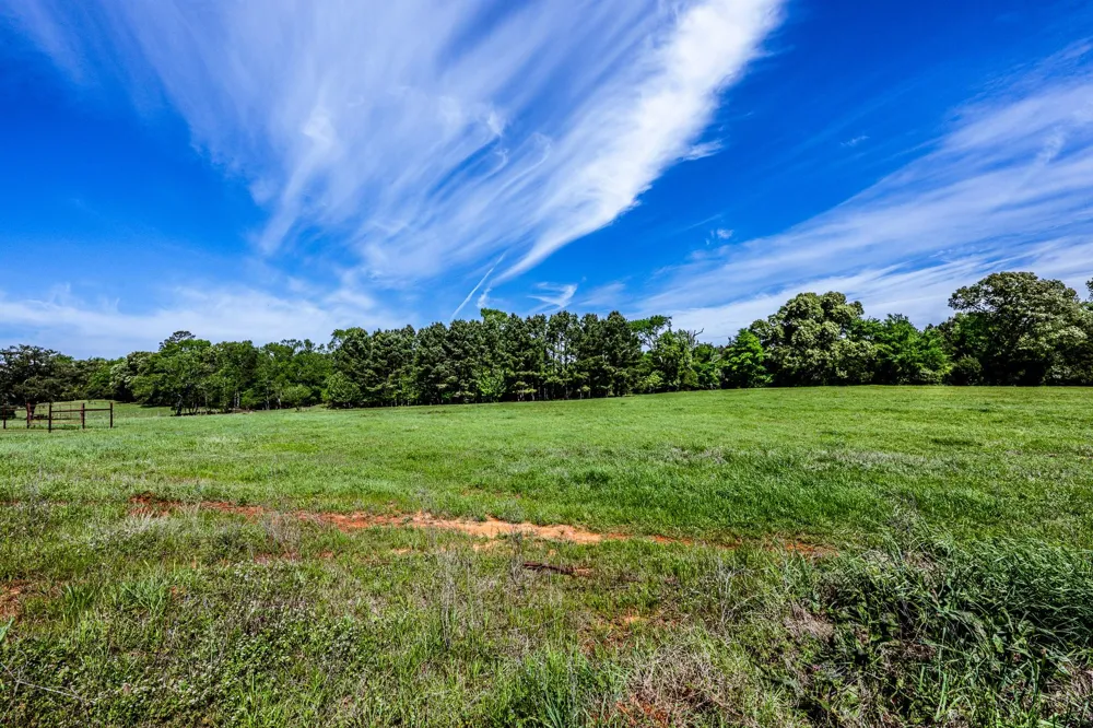 1014 Cr 1825 Crockett, TX 75835