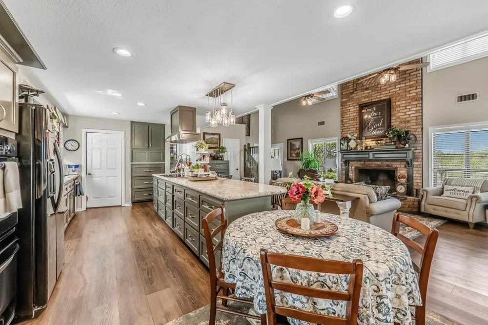 1014 Cr 1825 Crockett, TX 75835