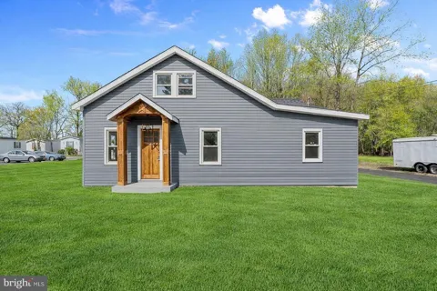 105 E DEL A VUE AVENUE