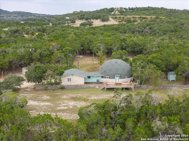 448 Red Rock Road Blanco, TX 78606
