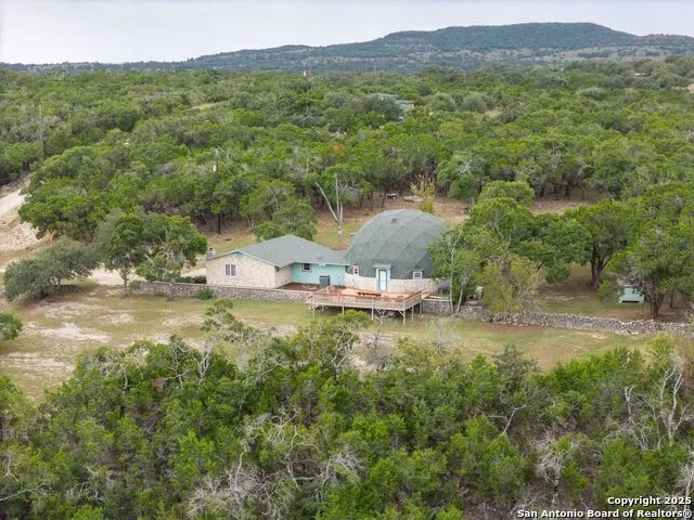 448 Red Rock Road Blanco, TX 78606