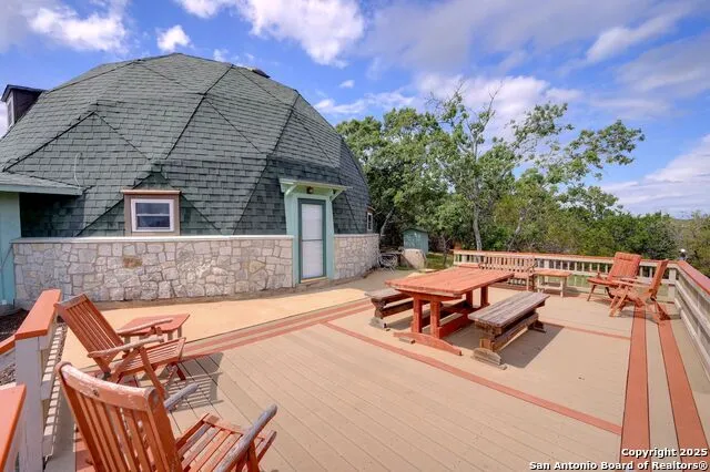 448 Red Rock Road Blanco, TX 78606