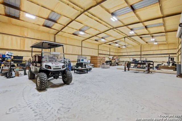 2605 SCHUETTIG RD Poteet, TX 78065