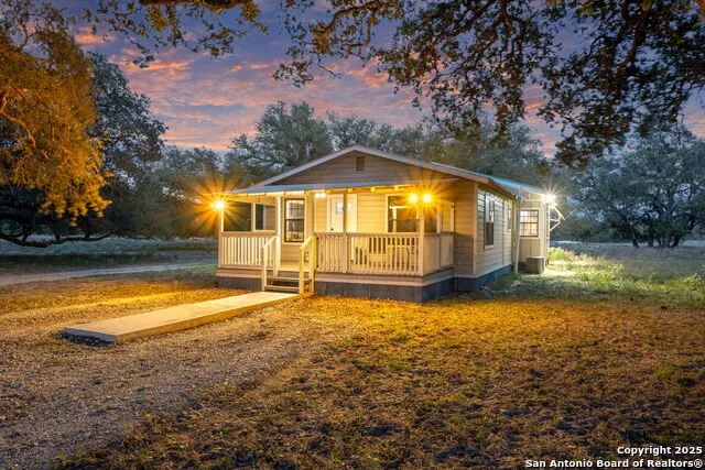 2605 SCHUETTIG RD Poteet, TX 78065
