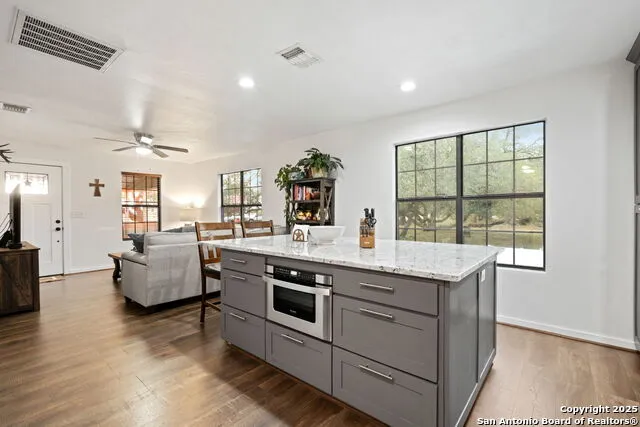 2605 SCHUETTIG RD Poteet, TX 78065
