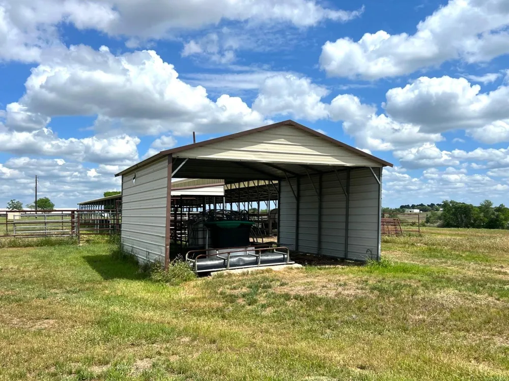 1045 Mcelroy Lane New Ulm, TX 78950