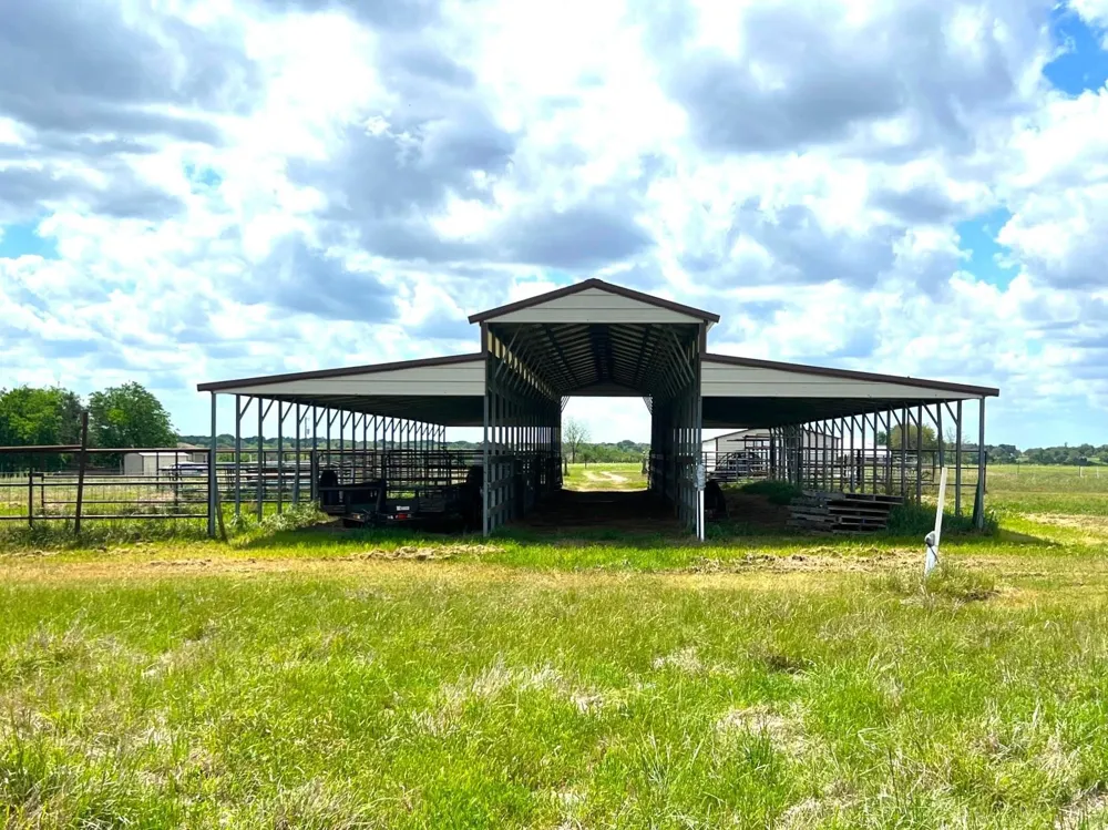 1045 Mcelroy Lane New Ulm, TX 78950