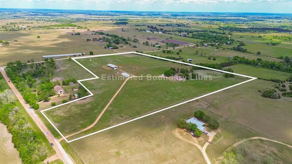 1045 Mcelroy Lane New Ulm, TX 78950