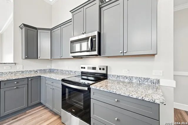 130 Merion Ln La Vernia, TX 78121