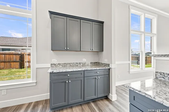 130 Merion Ln La Vernia, TX 78121