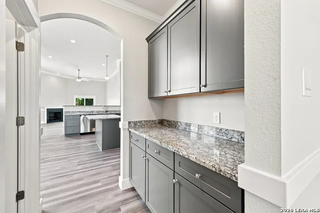 130 Merion Ln La Vernia, TX 78121