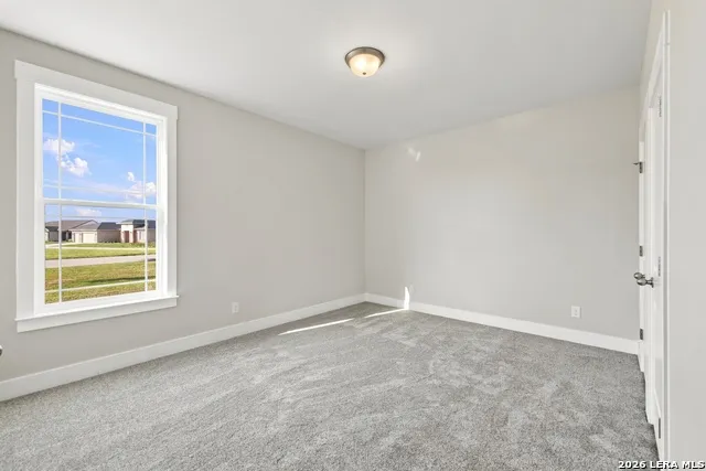 130 Merion Ln La Vernia, TX 78121