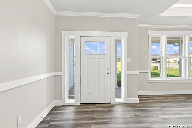 130 Merion Ln La Vernia, TX 78121