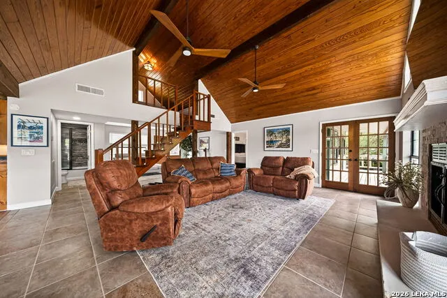 199 LAKESHORE DR S Bandera, TX 78003