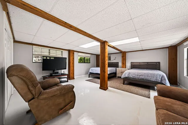 199 LAKESHORE DR S Bandera, TX 78003