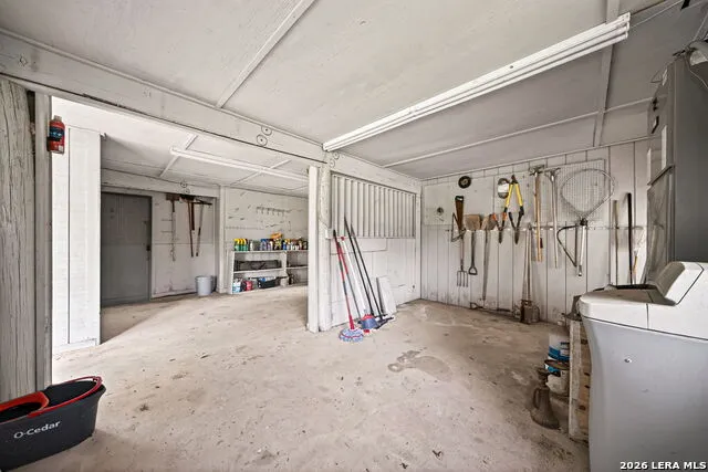 199 LAKESHORE DR S Bandera, TX 78003