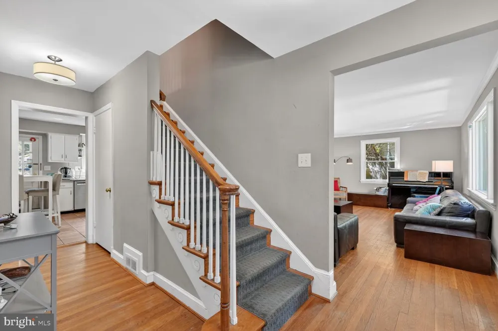7215 ROLLINGWOOD DRIVE Chevy Chase, MD 20815