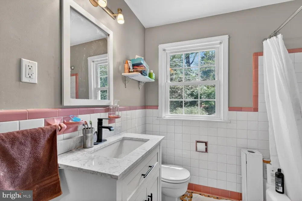 7215 ROLLINGWOOD DRIVE Chevy Chase, MD 20815