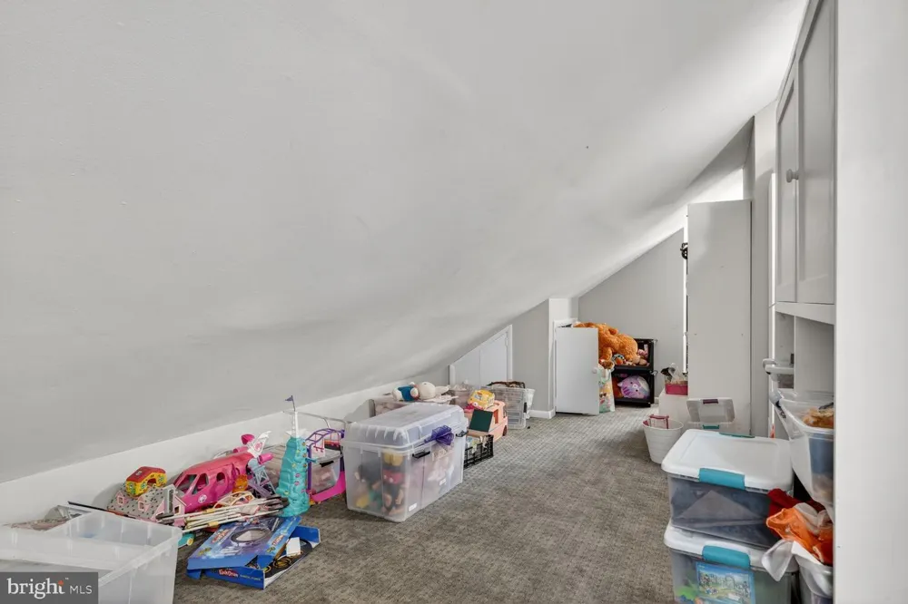 7215 ROLLINGWOOD DRIVE Chevy Chase, MD 20815