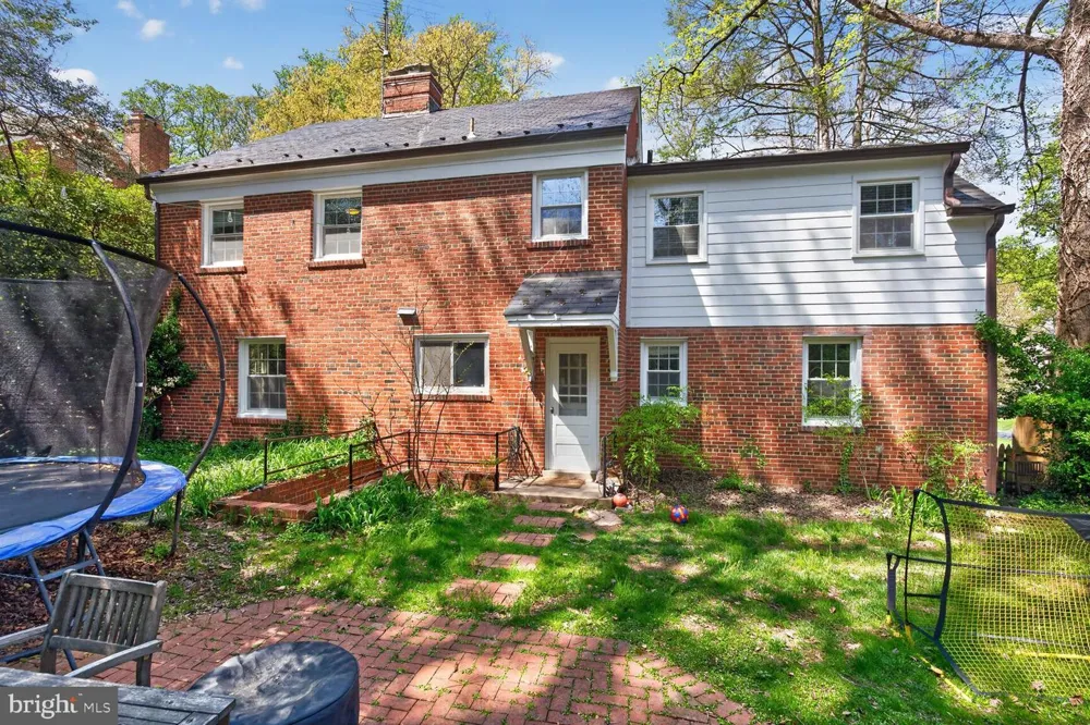 7215 ROLLINGWOOD DRIVE Chevy Chase, MD 20815