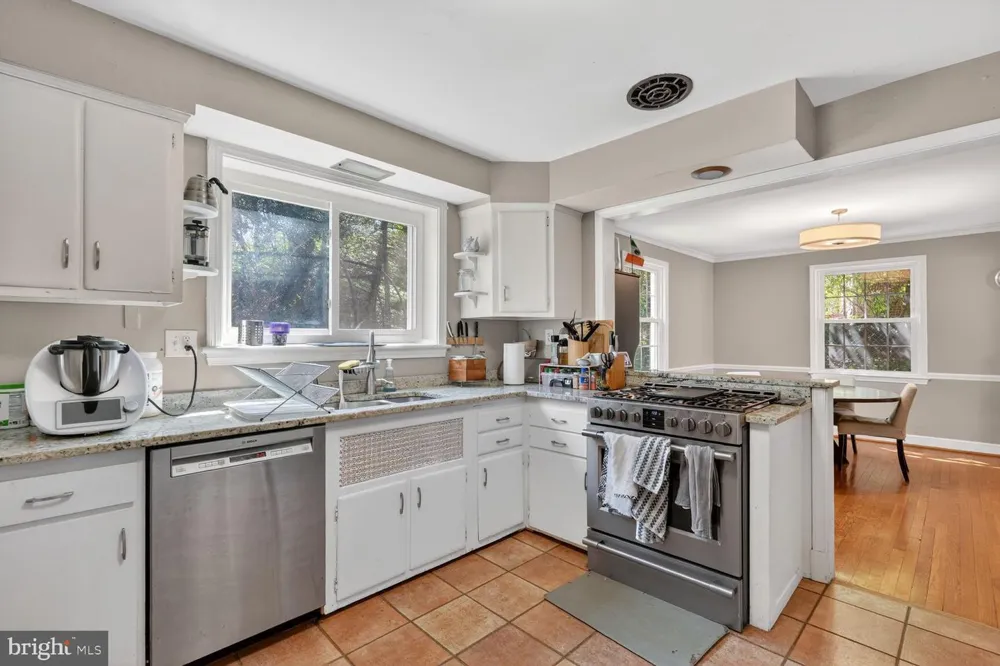 7215 ROLLINGWOOD DRIVE Chevy Chase, MD 20815