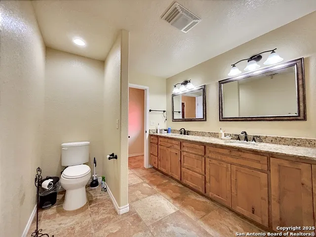 3389 fm 888 Beeville, TX 78102