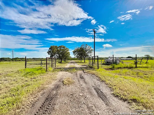 3389 fm 888 Beeville, TX 78102