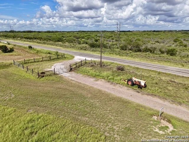 3389 fm 888 Beeville, TX 78102
