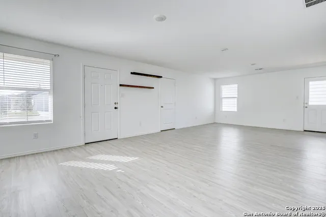 5918 San Geronimo Seguin, TX 78155