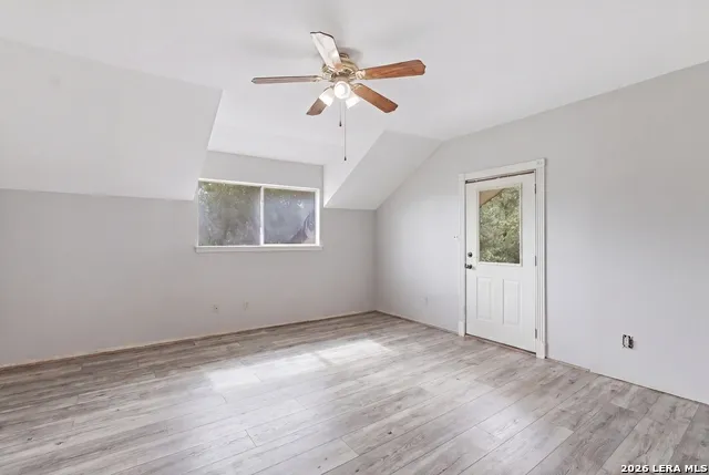 292 Phillip Dr Pipe Creek, TX 78063
