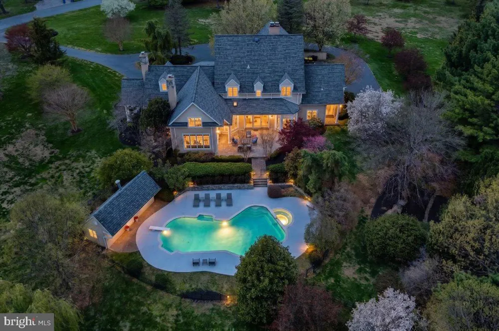 9 SUMMIT LANE Wilmington, DE 19807