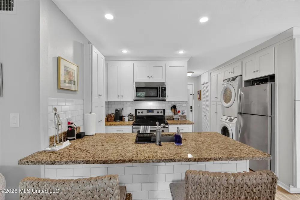 238 Lakeside Villa Diamondhead, MS 39525
