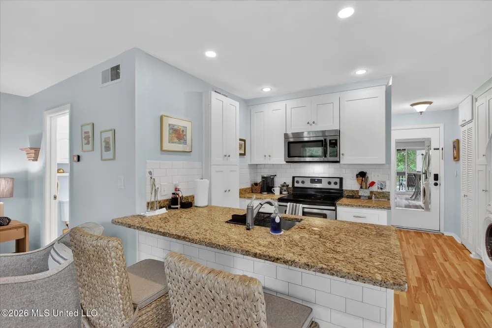 238 Lakeside Villa Diamondhead, MS 39525