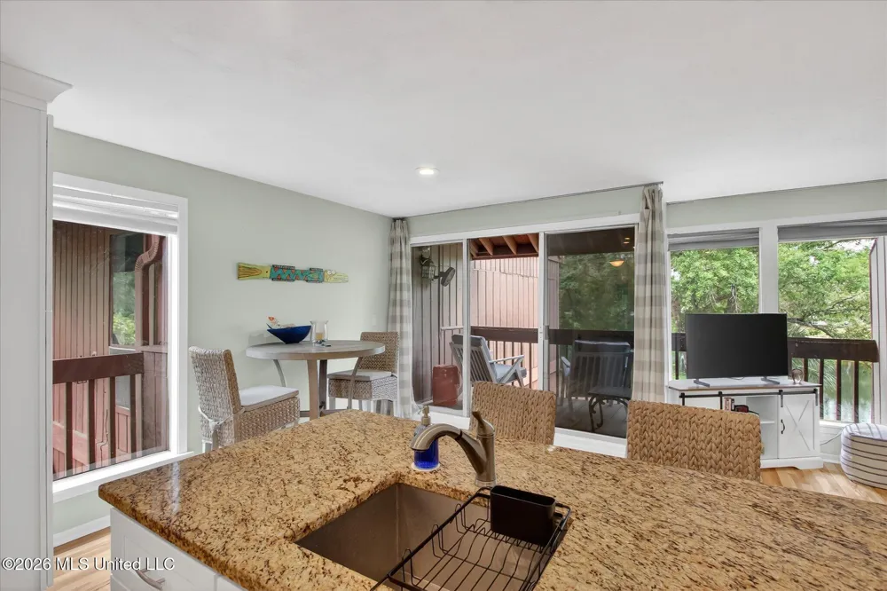 238 Lakeside Villa Diamondhead, MS 39525