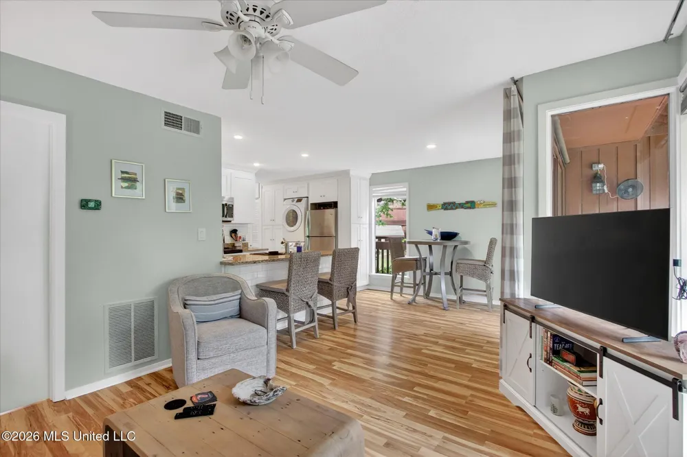 238 Lakeside Villa Diamondhead, MS 39525