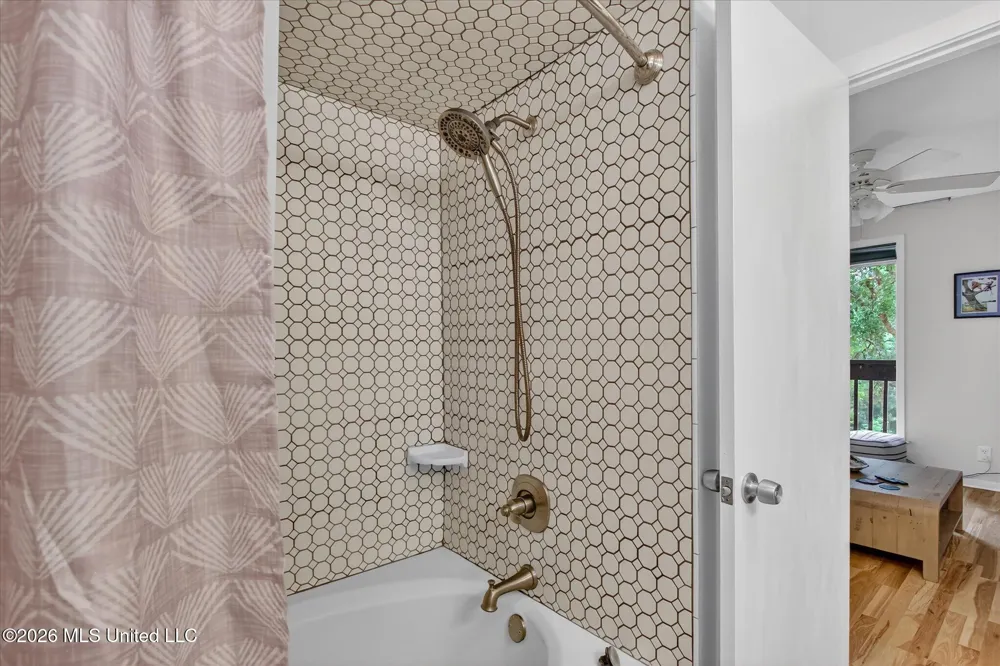 238 Lakeside Villa Diamondhead, MS 39525