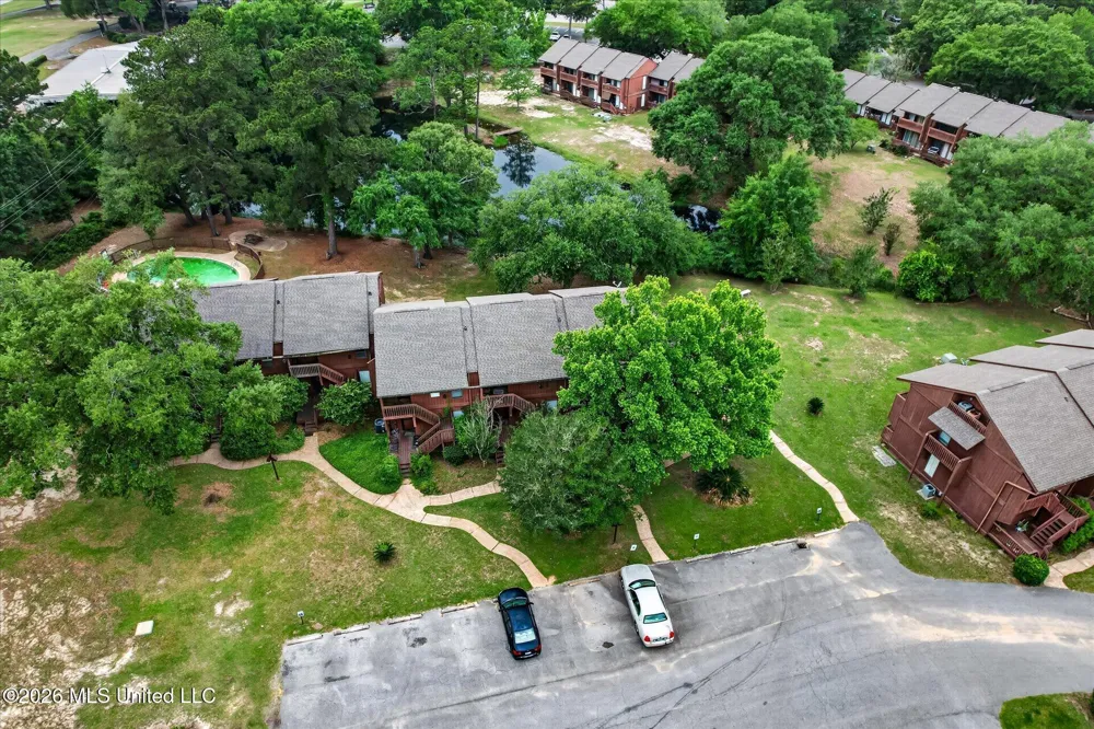 238 Lakeside Villa Diamondhead, MS 39525