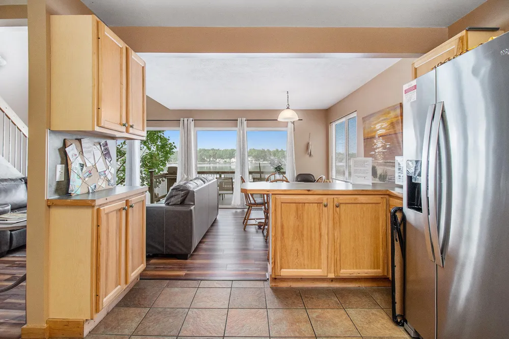 5293 W Monroe Road Pentwater, MI 49449