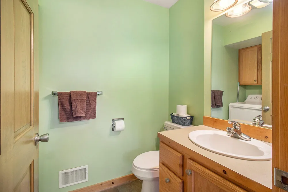 5293 W Monroe Road Pentwater, MI 49449